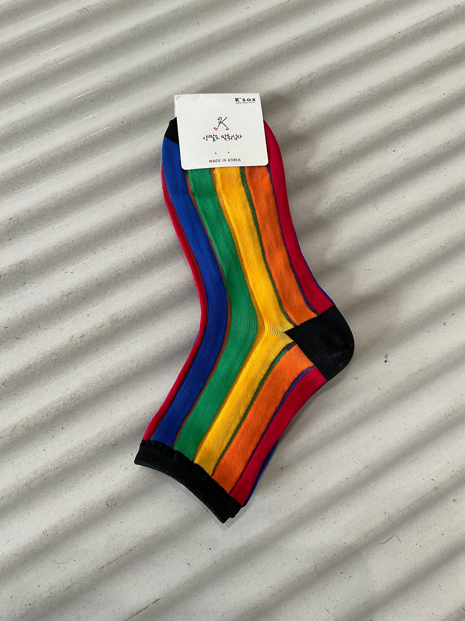 Rainbow stripe socks (3 colors)