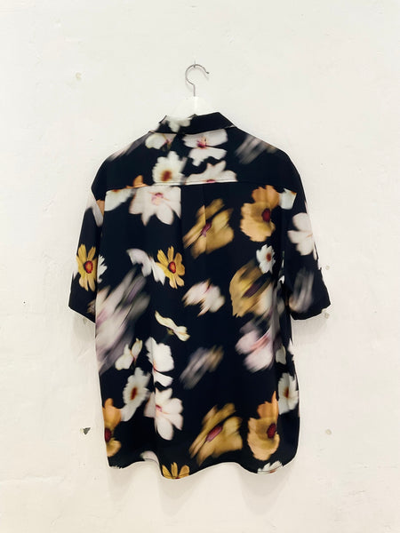 Blurry flower print HS shirt