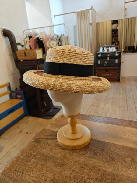 Roll up straw hat