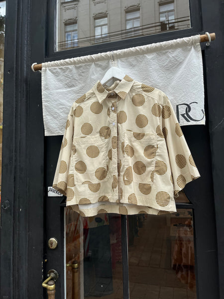 Waffle dots shirt