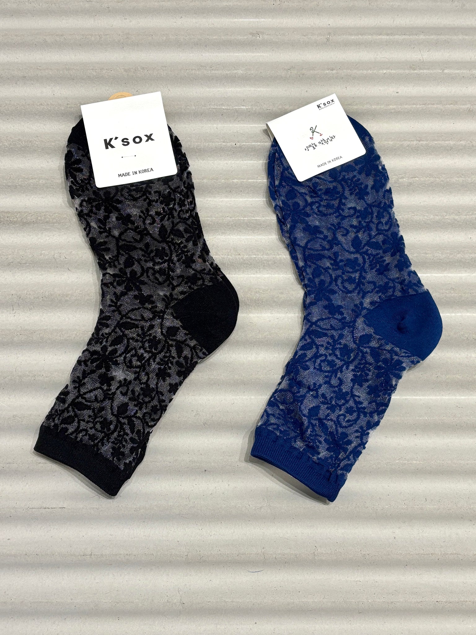 Thin flower socks
