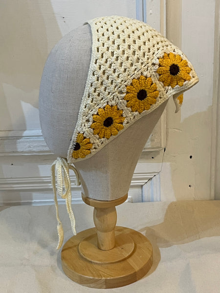 Daisy Crochet Headscarf