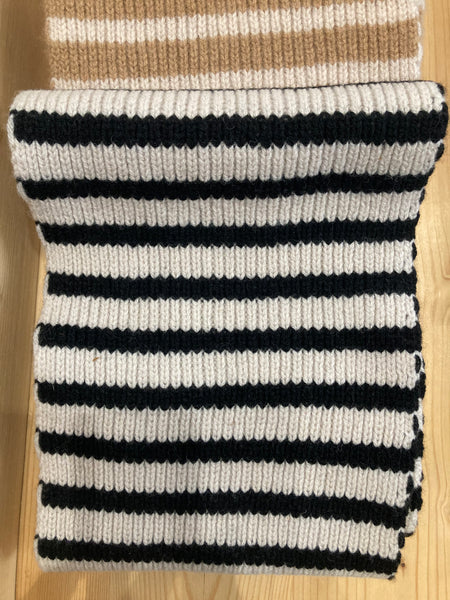 Striped wool scarf
