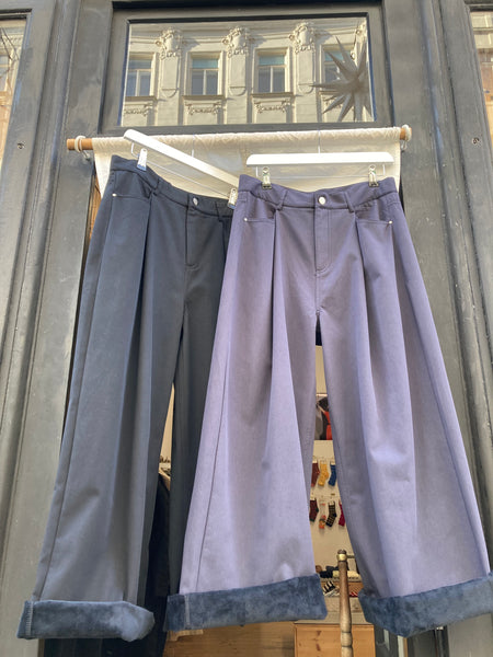 Velvet Lining Front Pleat Trousers