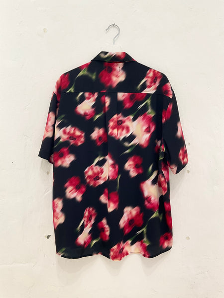 Blurry flower print HS shirt