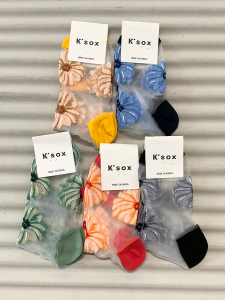 See-through daisy socks
