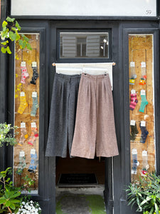 Front tuck herringbone wide pants