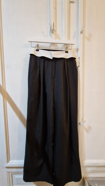 White collar waist pants