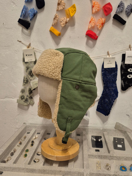 Cotton earflap boa cap