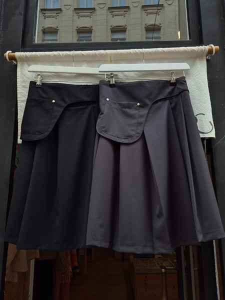 Flap Pocket Pleated Skirt