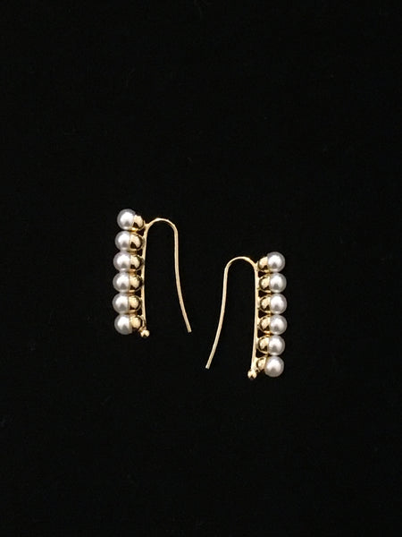 Pearl Single Line Earrings (2 colours)