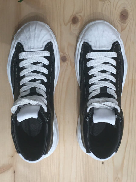 Nendo Trainers SS22 (2 colours/ 3 sizes)