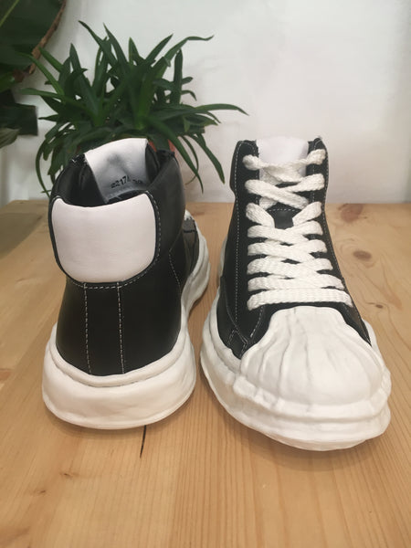 Nendo Trainers SS22 (2 colours/ 3 sizes)