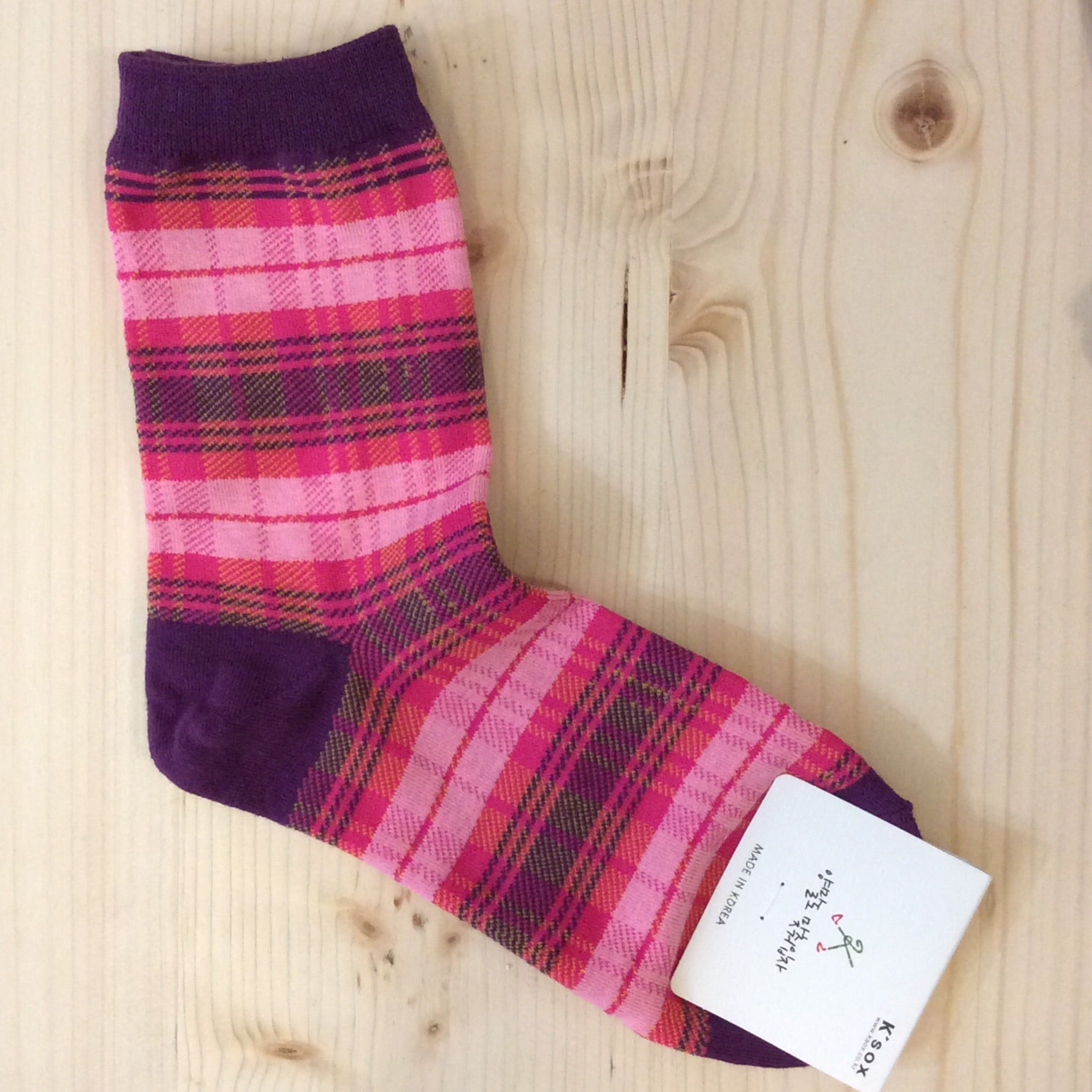 Tartan pattern socks (2 colours)